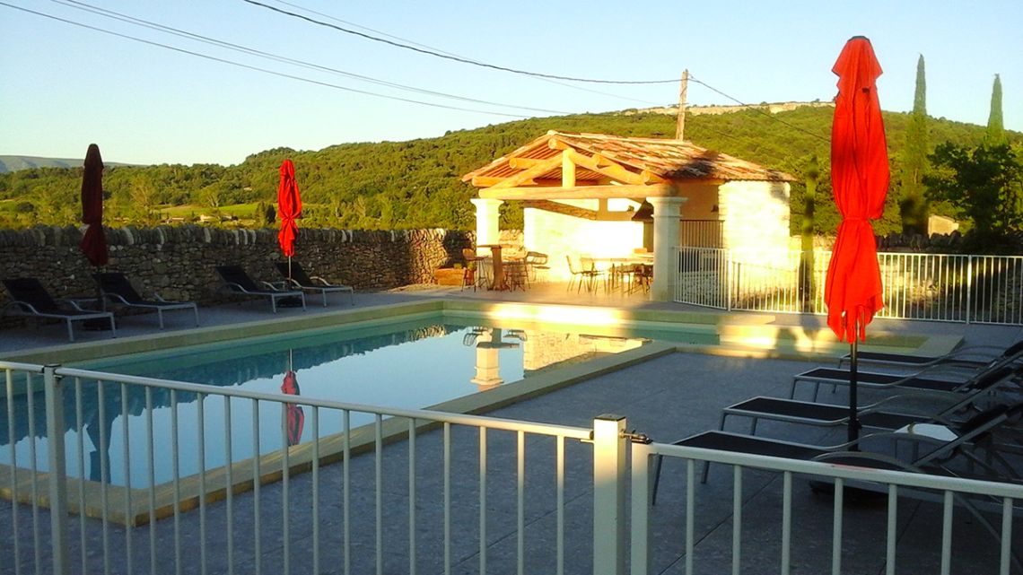 Des vacances au bord de la piscine !